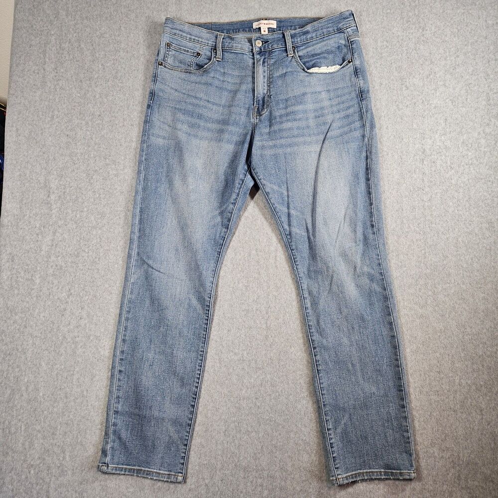 Lucky Brand 410 Athletic Straight Blue Jeans Mens 36x32 Light Wash Stretch